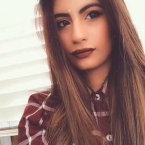 Meet your Posher, Valentina